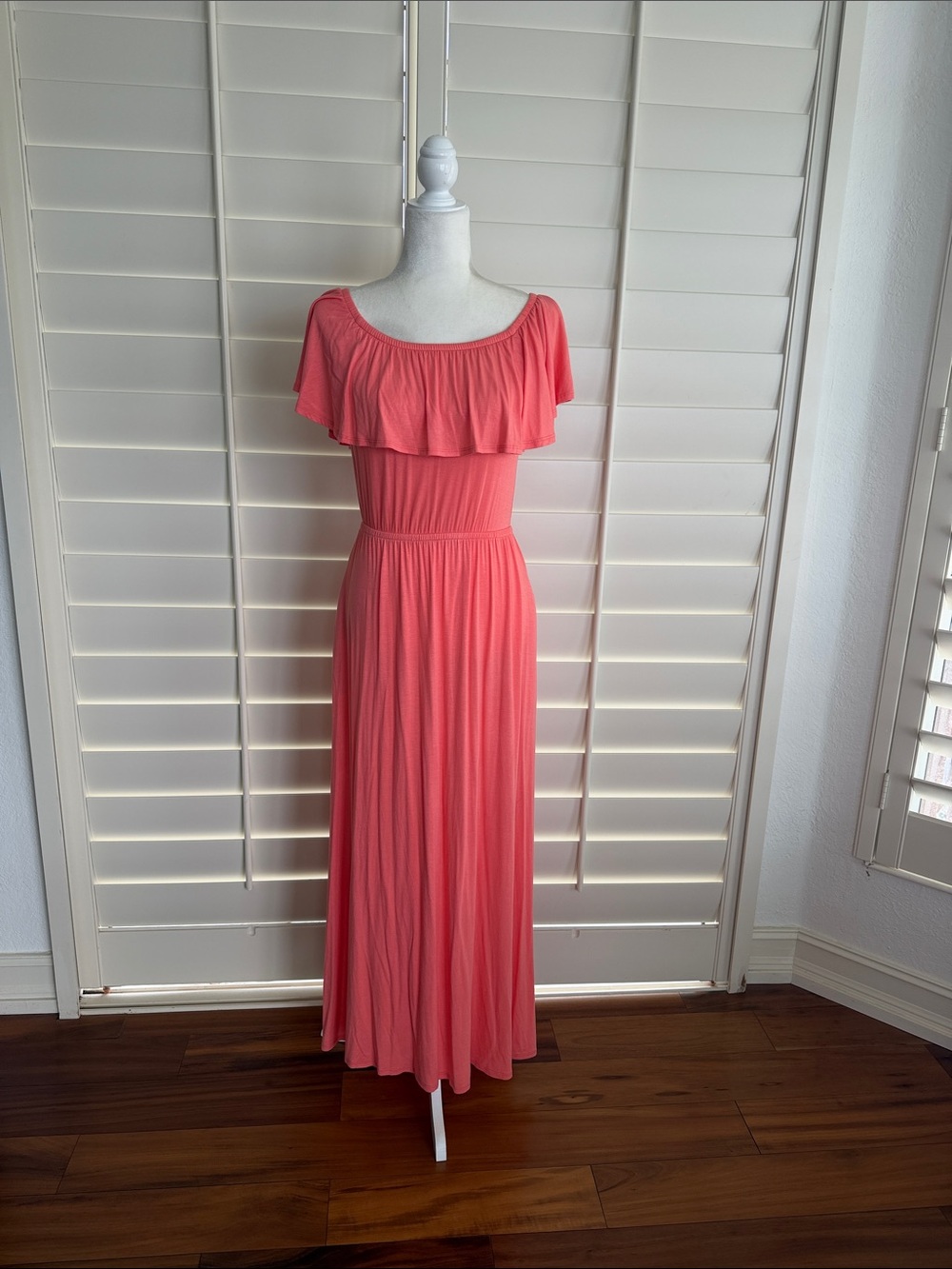 NWT Ladies Coral Ruffle Off-Shoulder Maxi Dress S